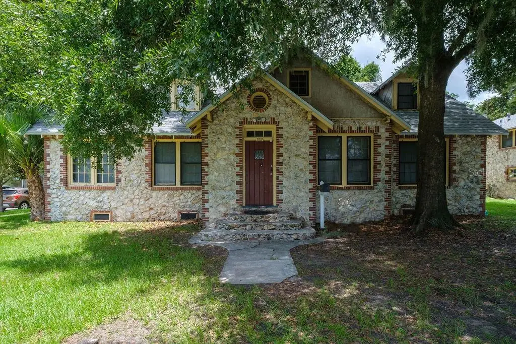 218 SW 10th Street, Gainesville, FL 32601 - Image #1