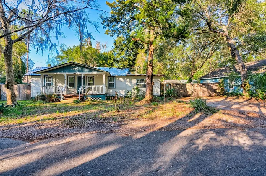 930 NW 29th Place, Gainesville, FL 32609 - Image #2