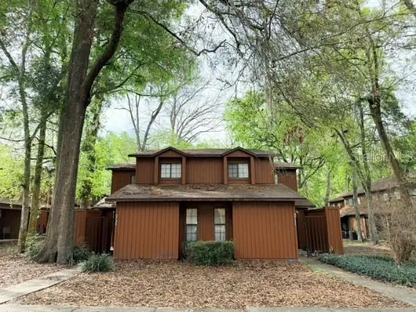 5735 SW 8th Place, GAINESVILLE, FL 32607