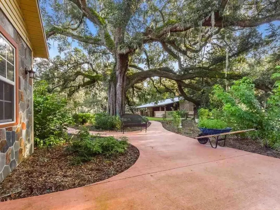 340 SE 30th Avenue, Trenton, FL 32693 - #2