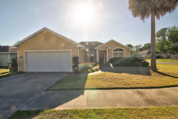 15572 NW 136th Terrace, ALACHUA, FL 32615