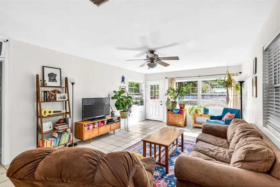 1006 NE 12th Avenue, Gainesville, FL 32601 - #2
