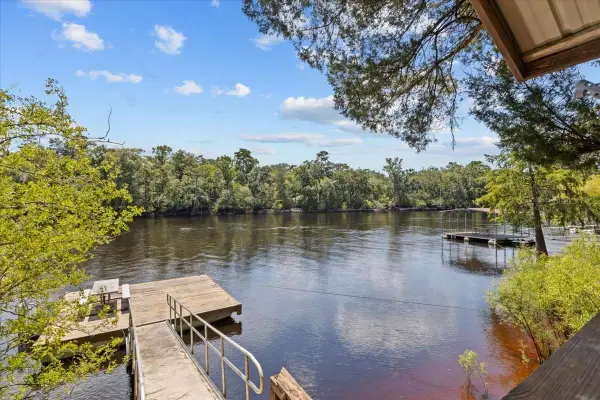 9859 NW 38th Terrace, BRANFORD, FL 32008