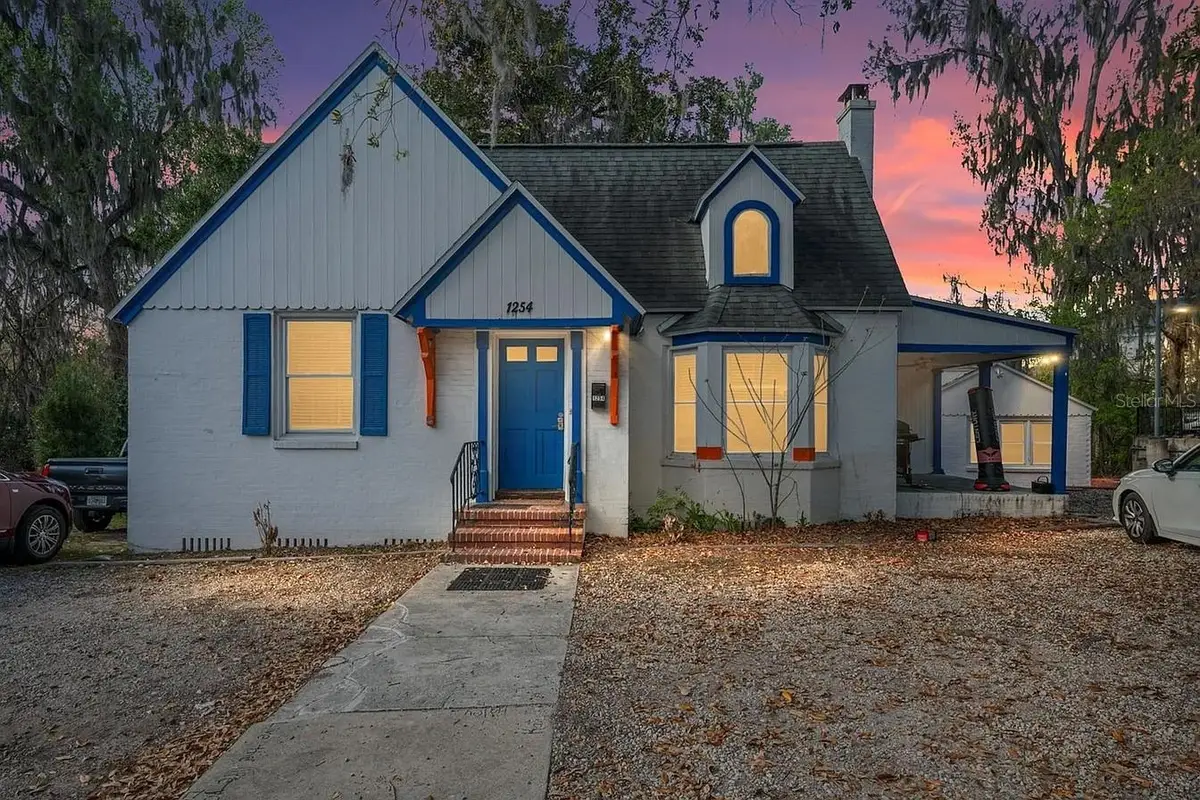 1254 SW 9th Road, Gainesville, FL 32601 - #1