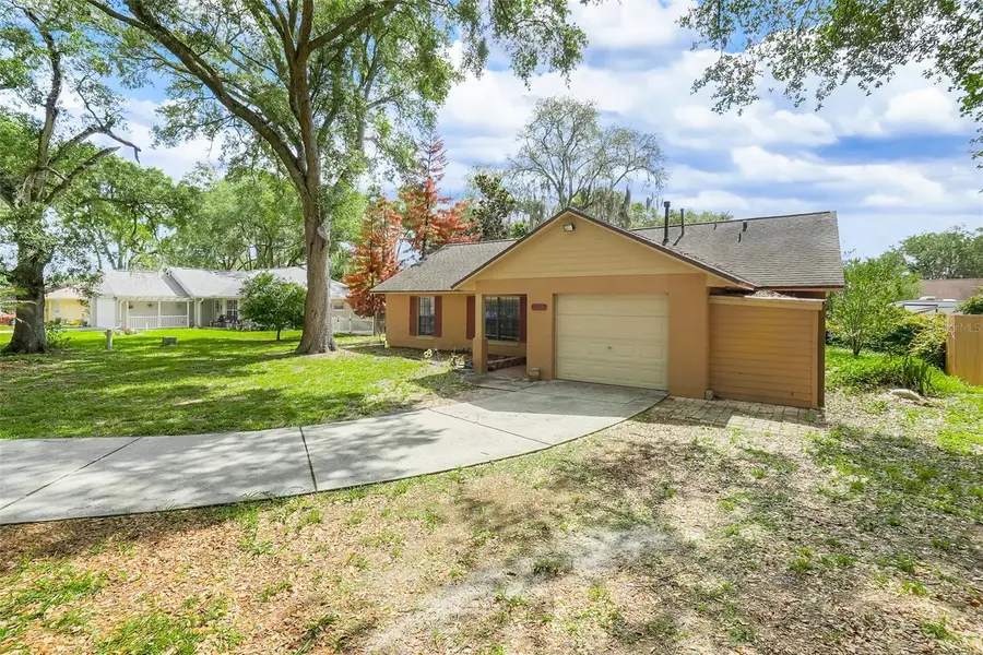 207 Howard Court, Mascotte, FL 34753 - #2