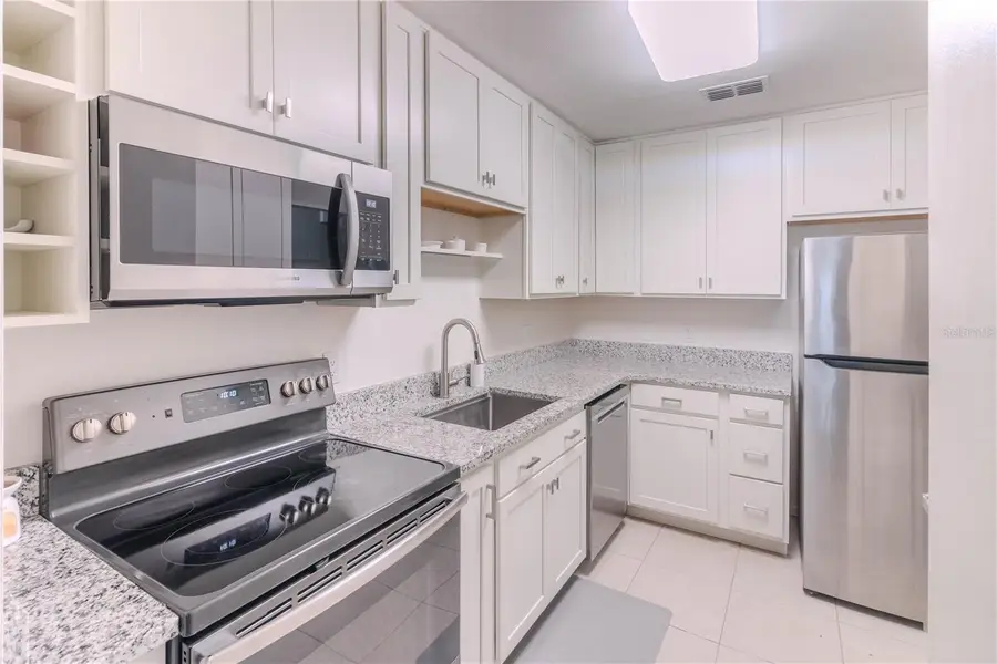 3063 NW 28th Circle, Gainesville, FL 32605 - #3