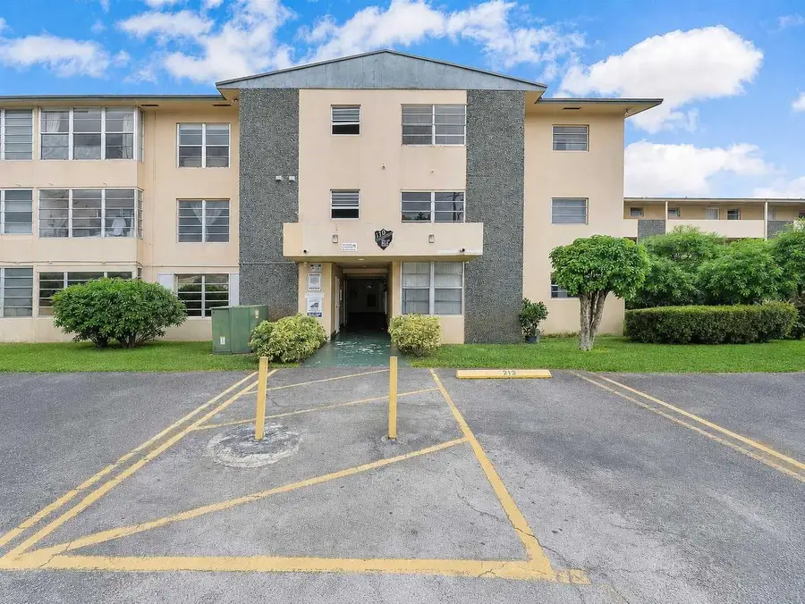 110 Royal Palm Road #208, Hialeah Gardens, FL 33016 - #2
