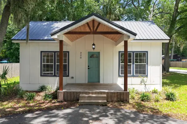 220 NE 1st Avenue, WILLISTON, FL 32696