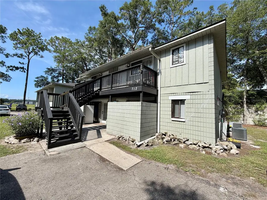 712 SW 70th Terrace, Gainesville, FL 32607 - #2