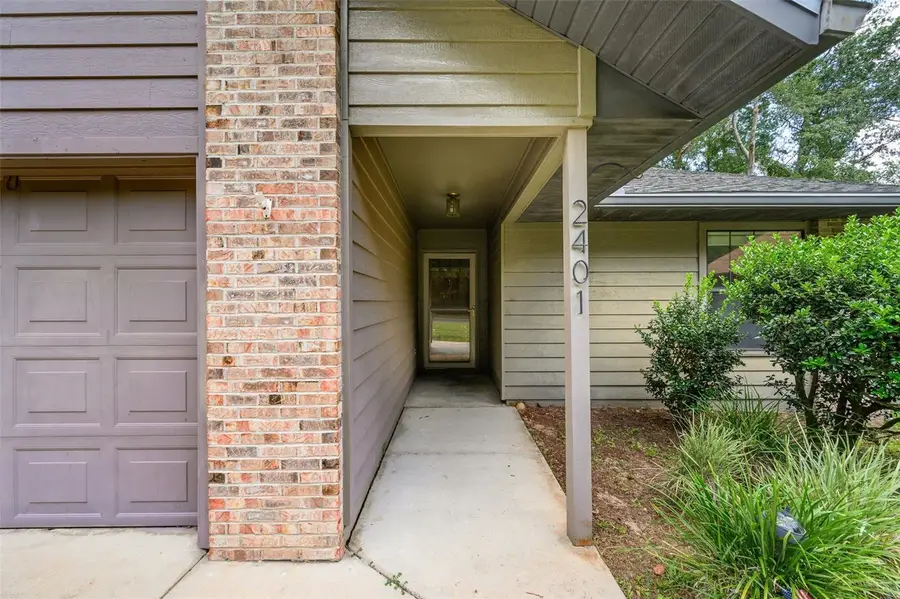2401 NW 69th Terrace, Gainesville, FL 32606 - #2