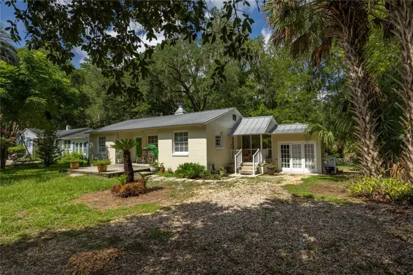 434 NW 25th Street, GAINESVILLE, FL 32607