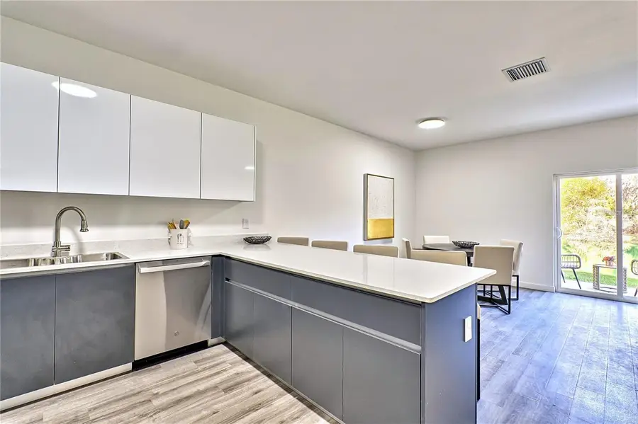 1607 NW 29th Road #4, Gainesville, FL 32605 - #3