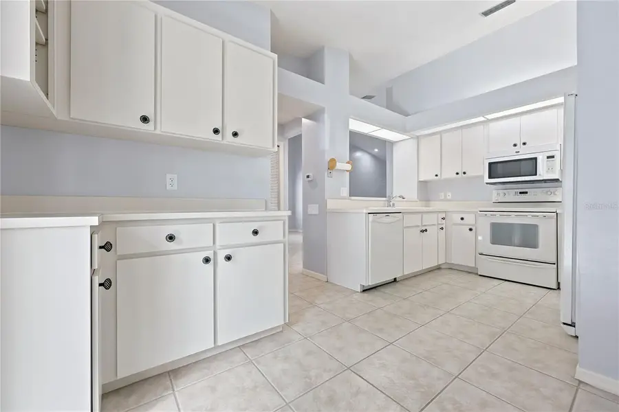 4039 NW 23rd Circle, Gainesville, FL 32605 - #3