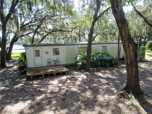 170 E Cowpen Lake Point Road, HAWTHORNE, FL 32640