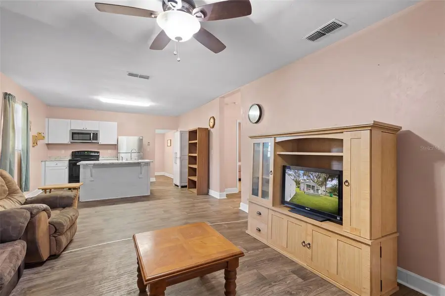 729 NW 3rd Avenue, Trenton, FL 32693 - #2