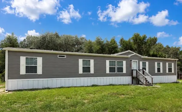 34627 Radio Road, LEESBURG, FL 34788