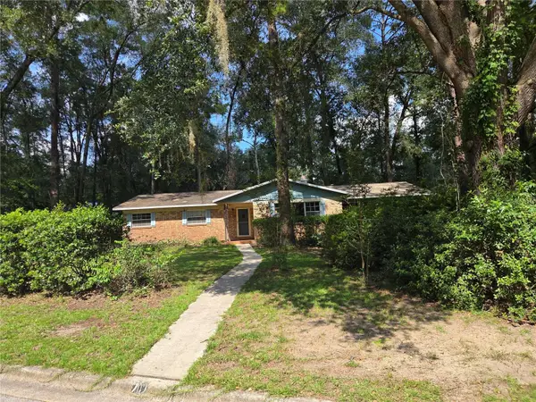 909 NW 39th Street, GAINESVILLE, FL 32605