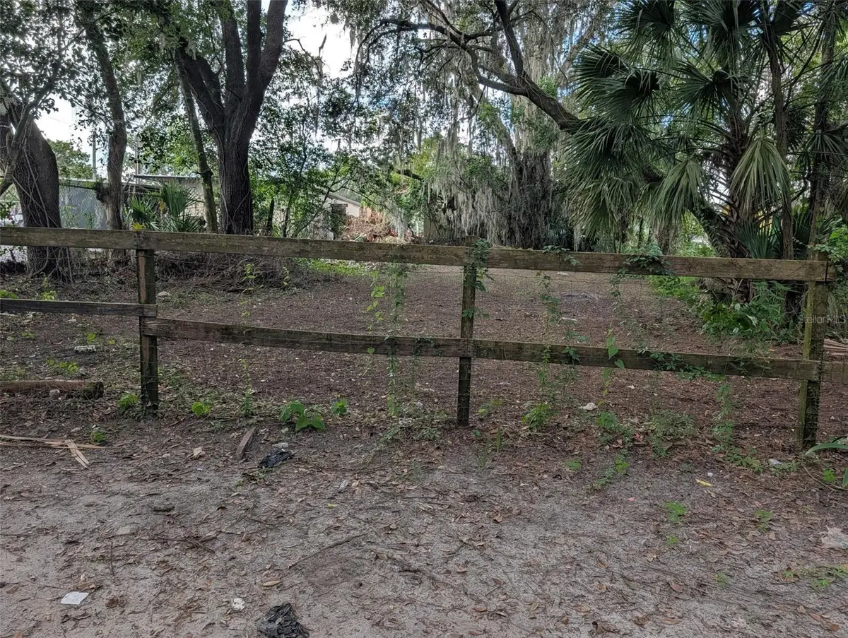 1028 NE 1st Street, Gainesville, FL 32601 - #1