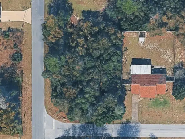 Oak Circle, OCALA, FL 34472