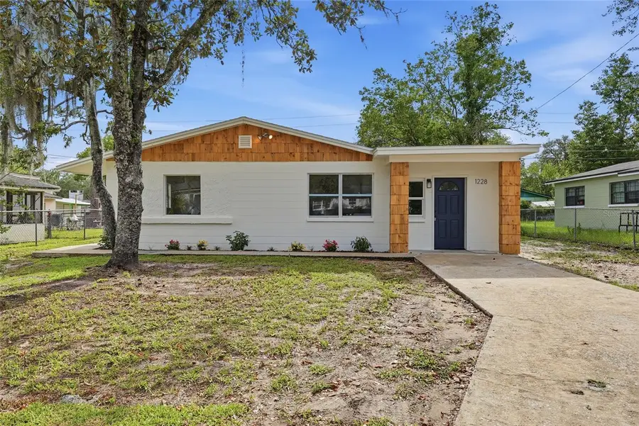 1228 SE 19th Street, Gainesville, FL 32641 - #2