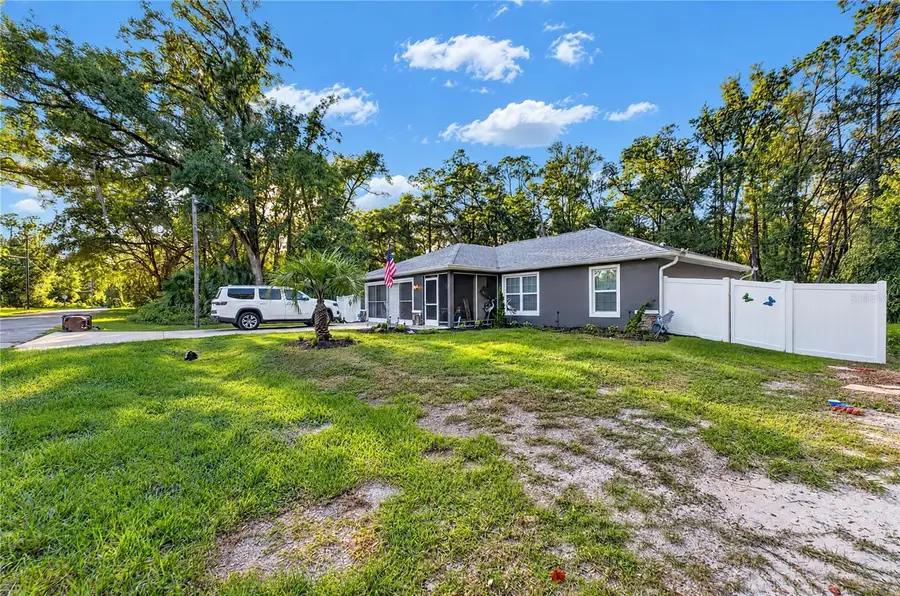 6 Sequoia Loop, Ocklawaha, FL 32179 - #3