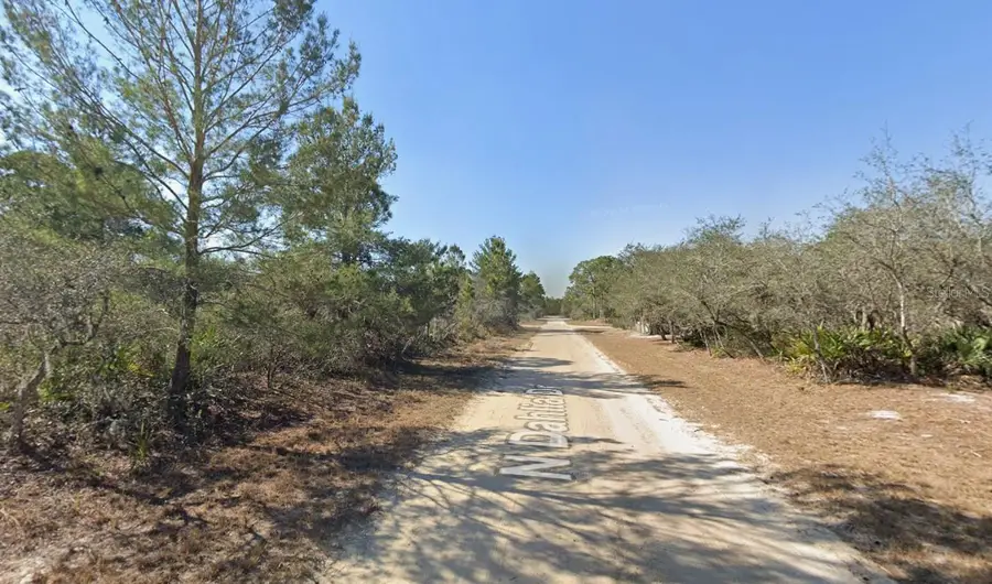 3235 N Dahlia Drive, Lake Placid, FL 33852 - #2