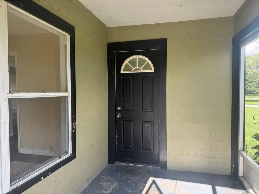 4 Lakeview Avenue, Frostproof, FL 33843 - #3