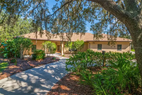 3933 Mammoth Grove Road, LAKE WALES, FL 33898