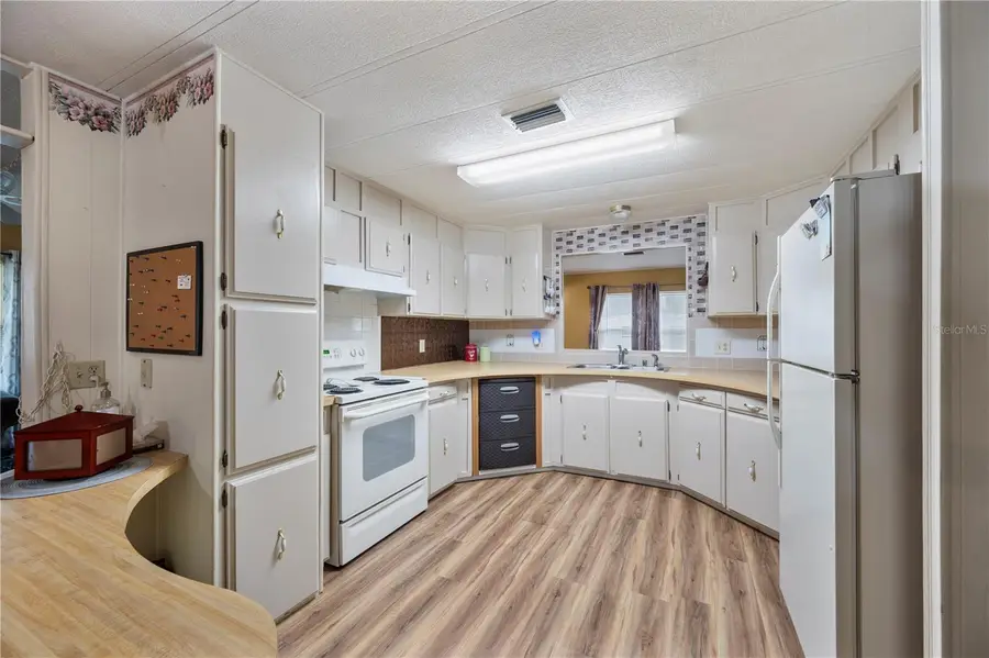 2153 Lois Boulevard, Lake Alfred, FL 33850 - Image #2