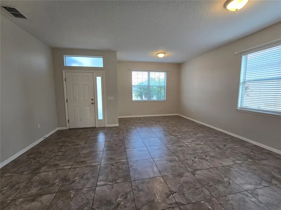 856 Krenson Woods Lane, Lakeland, FL 33813 - Image #3