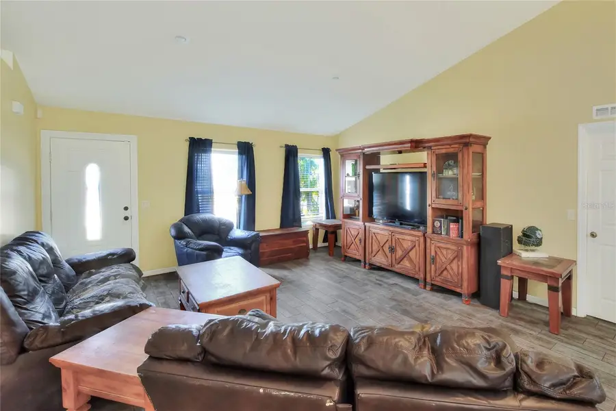 8004 Settlers Creek Lane, Lakeland, FL 33810 - Image #3