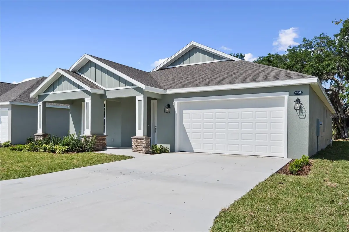 4537 Fairway Oaks Drive, Mulberry, FL 33860 - Image #1