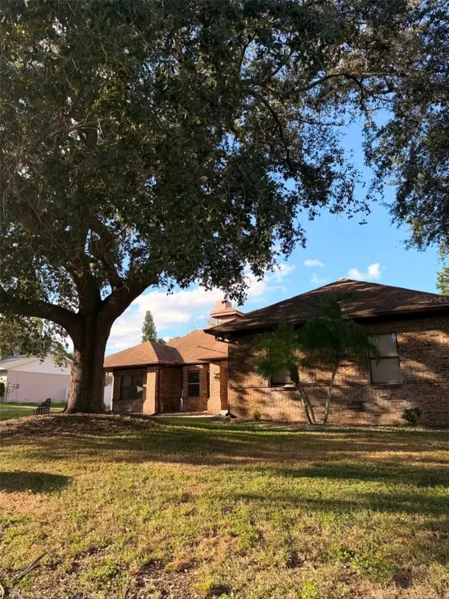 1102 Sugartree Drive S, Lakeland, FL 33813 - Image #2