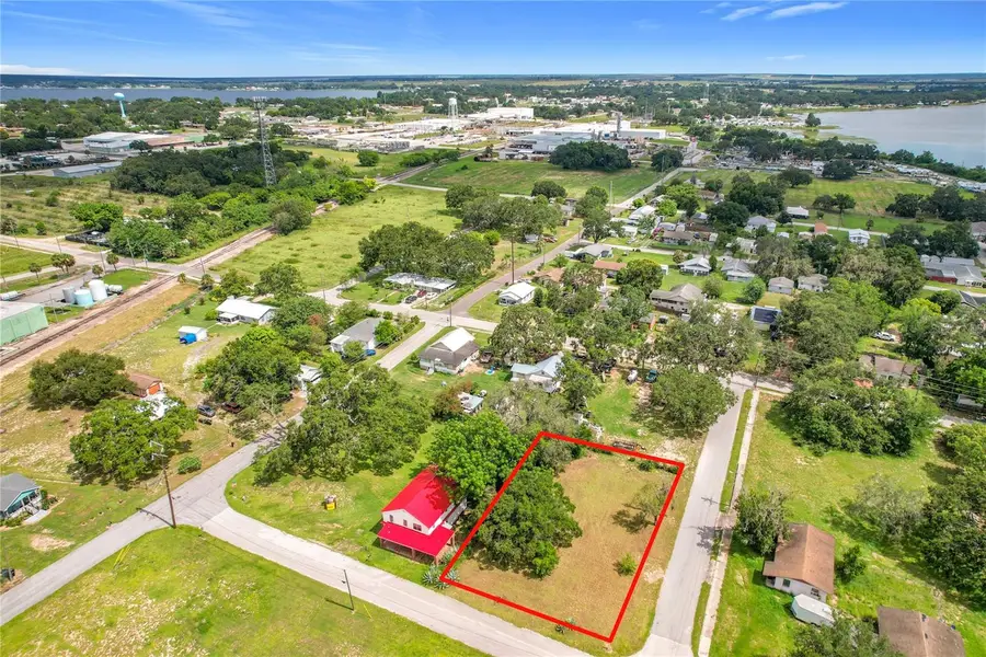 914 Harrell Avenue, Frostproof, FL 33843 - Image #3