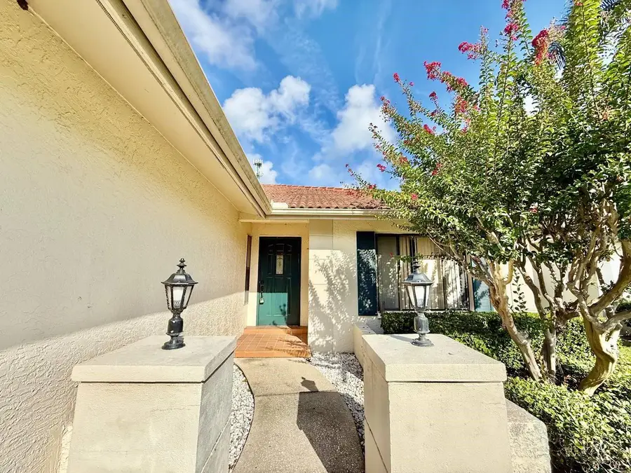 18308 Aintree Court, Tampa, FL 33647 - Image #2