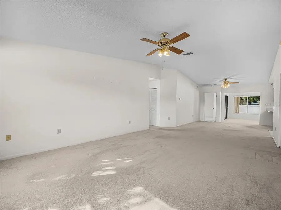 1933 Prairie Dunes Circle N, Lakeland, FL 33810 - Image #2