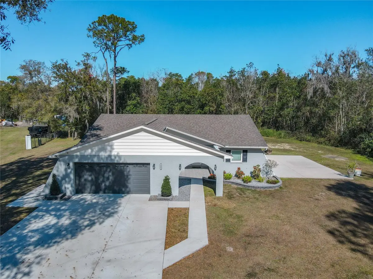 1904 Foxhollow Drive E, Auburndale, FL 33823 - Image #1