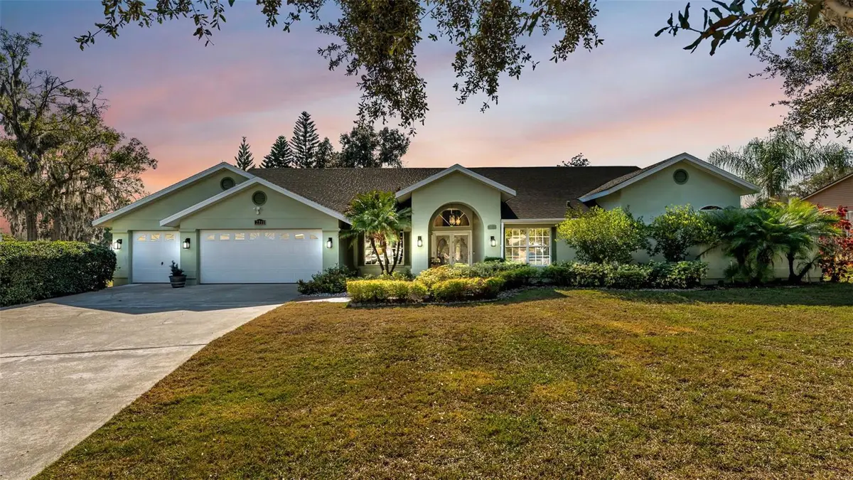 2711 S Fairway Drive, Plant City, FL 33566 - #1