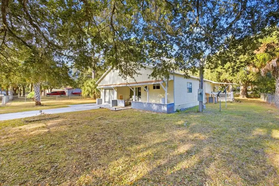 10513 Lynnwood Avenue, Lake Wales, FL 33898 - #3