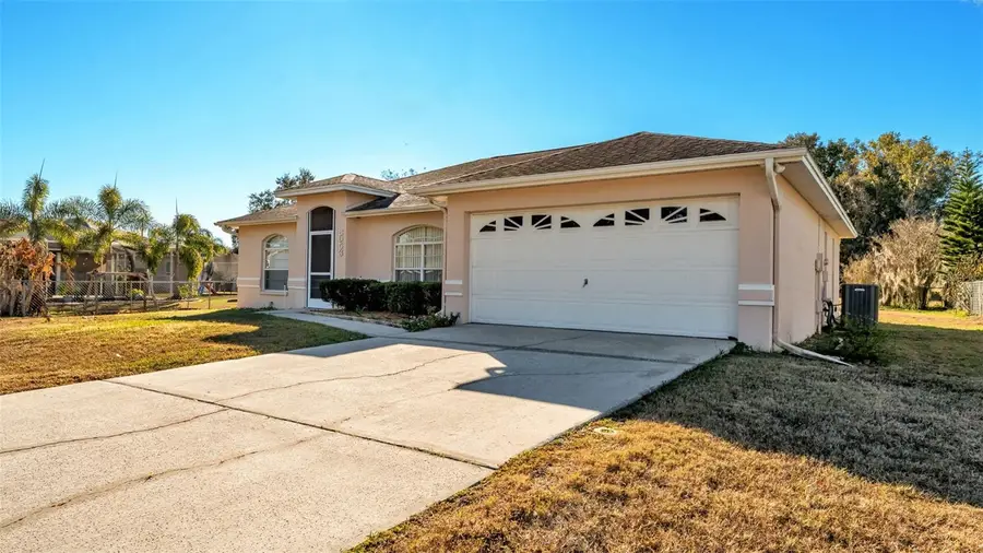 8053 Kaitlin Circle, Lakeland, FL 33810 - Image #2