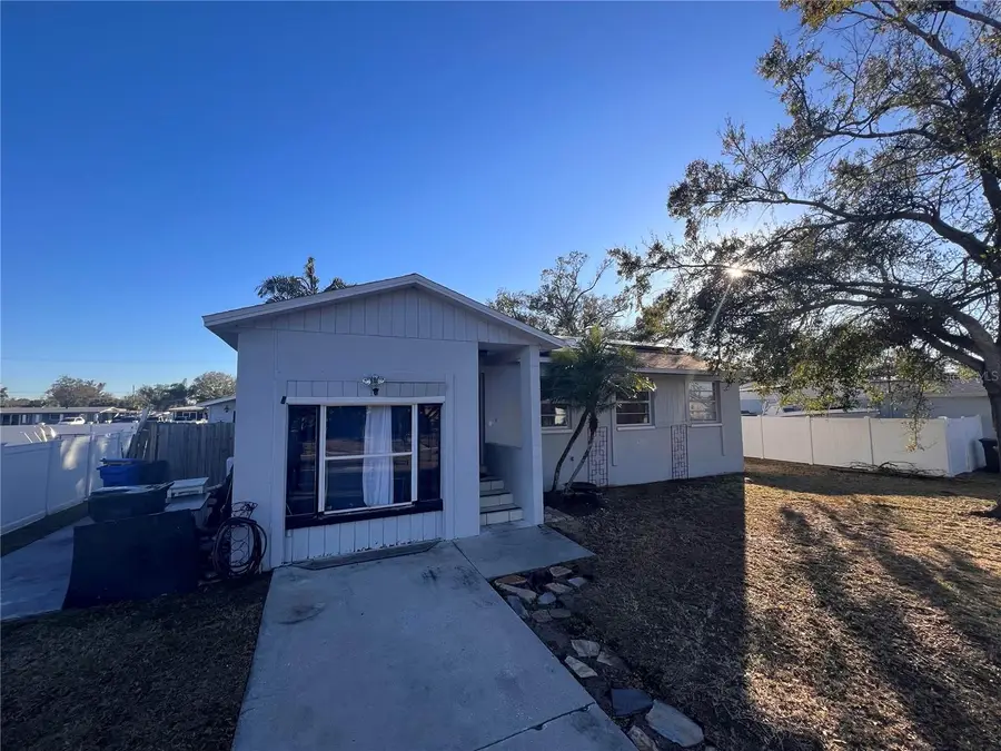 520 Fairhope Drive, Apollo Beach, FL 33572 - #2