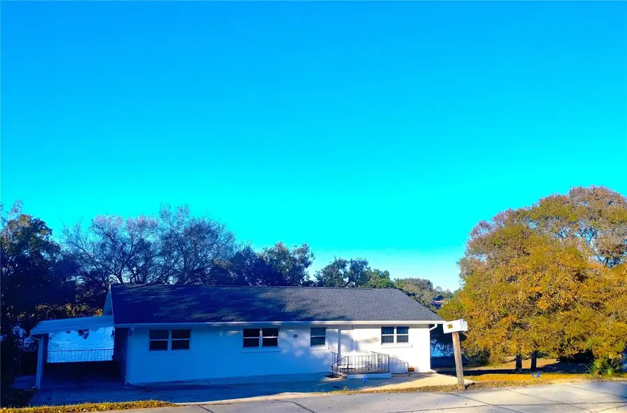 417 E Main Street, Dundee, FL 33838 - #2