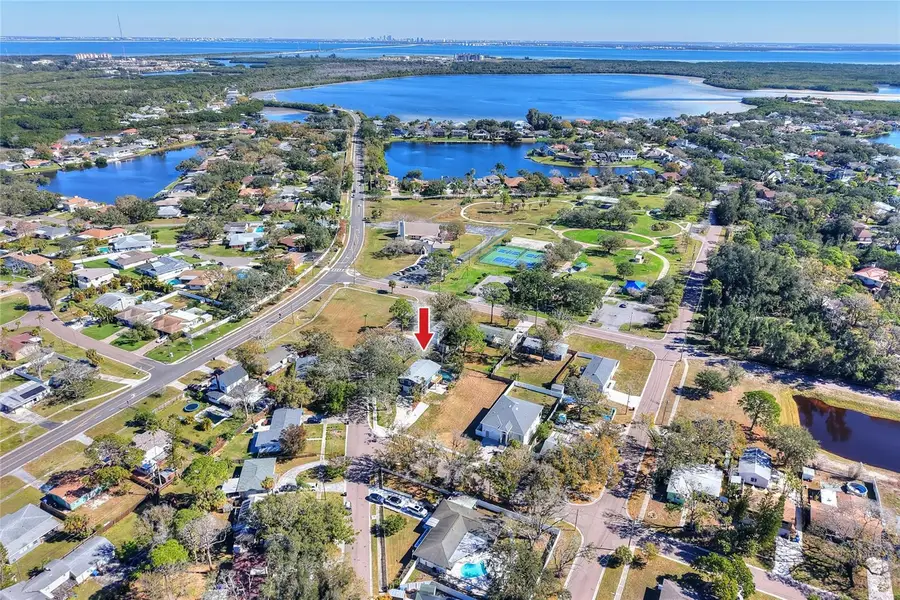 400 Patica Road Ne, Saint Petersburg, FL 33702 - Image #2