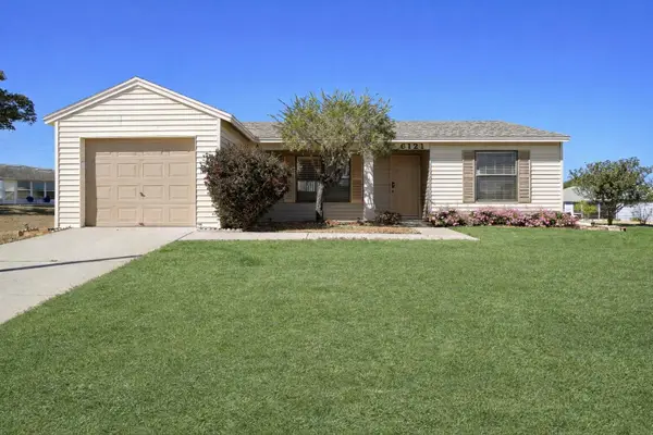 6121 Kittiwake Drive, LAKELAND, FL 33809