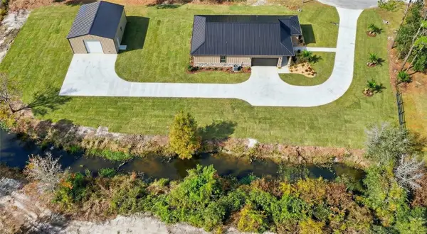 8308 Gibson Oaks Drive, LAKELAND, FL 33809