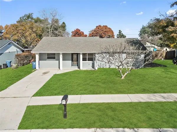 223 S Shore Drive, EAGLE LAKE, FL 33839