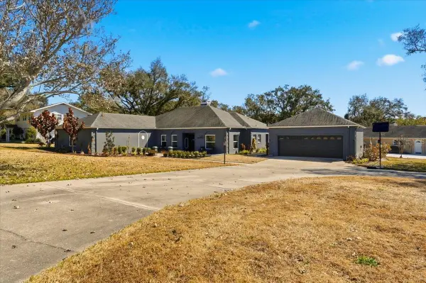 5225 Glenmore Drive, LAKELAND, FL 33813