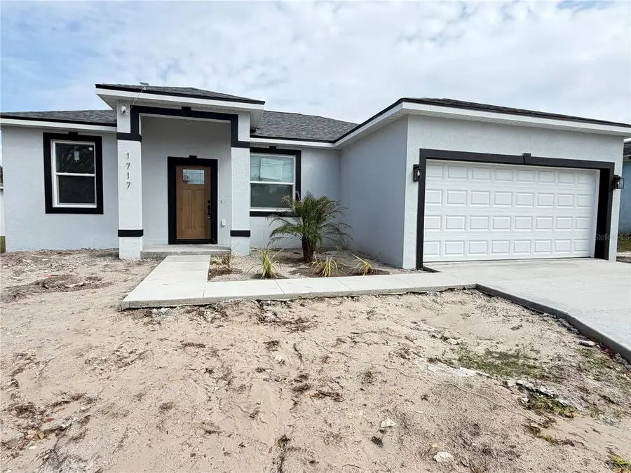 1717 Blossom Circle W, Lakeland, FL 33805 - #2