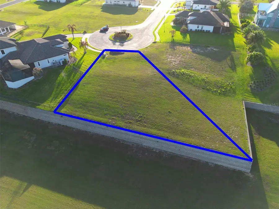 250 Amaryllis Way, Lake Alfred, FL 33850 - #3