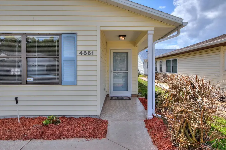 4861 Squire Hollow Dr, Lakeland, FL 33801 - #3